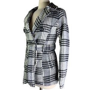 Me Jane Herringbone Pattern Lined Coat Button Front With Belt & Pockets X-Small